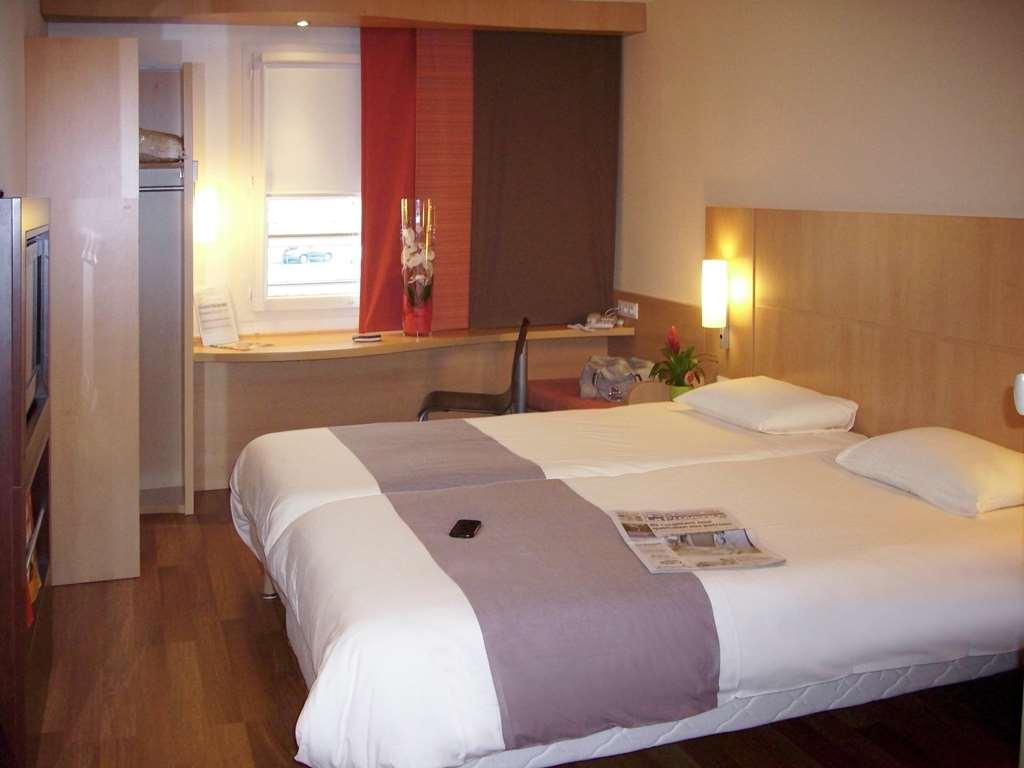 Ibis Istres Trigance Otel Oda fotoğraf