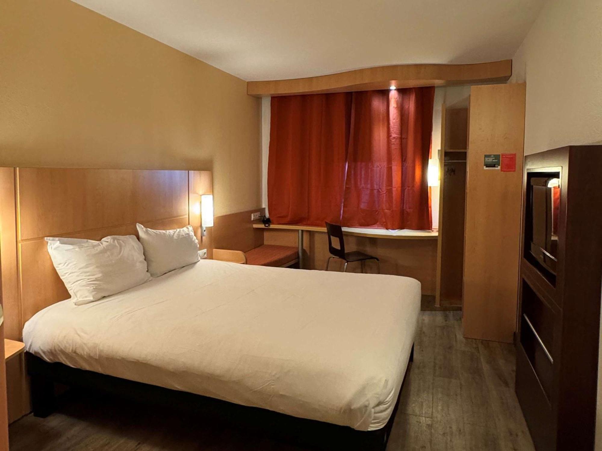 Ibis Istres Trigance Otel Dış mekan fotoğraf